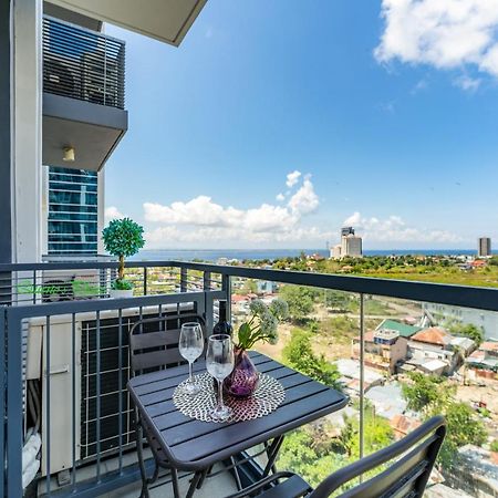 Mactan Newtown - 1Br Stunning Ocean View And City View Мактан Екстер'єр фото