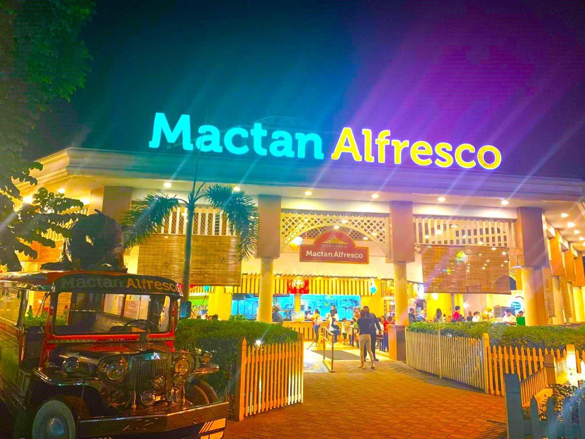Mactan Newtown - 1Br Stunning Ocean View And City View Мактан Екстер'єр фото